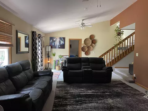 236 N Foley, Freeport, IL 61032 photo 4