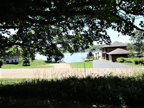 954 Winborne, Lake Summerset, IL 61019 photo 24
