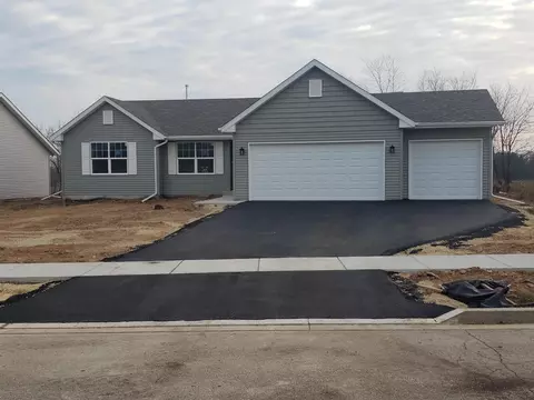 325 Cloud Mist, Capron, IL 61012 photo 1