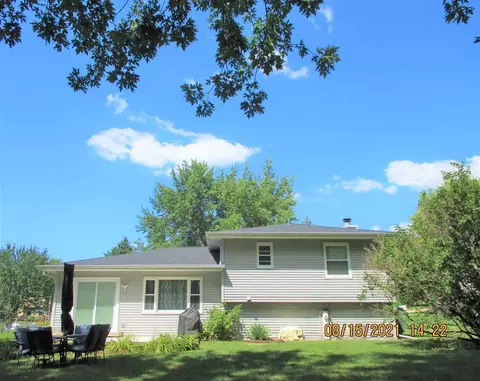 1351 Chadwick Ct, Lake Summerset, IL 61019 photo 3