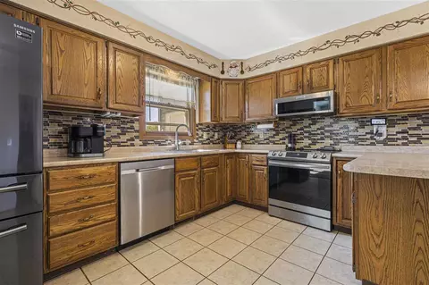 1351 Chadwick Ct, Lake Summerset, IL 61019 photo 6