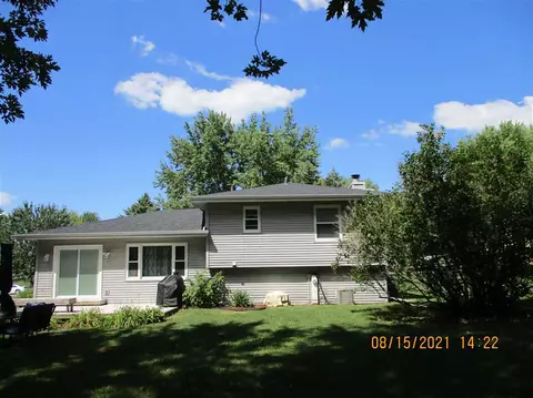 1351 Chadwick Ct, Lake Summerset, IL 61019 photo 4