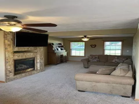 4405 E Ridgeview Ln, Byron, IL 61010 photo 21