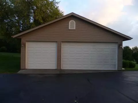 4405 E Ridgeview Ln, Byron, IL 61010 photo 3