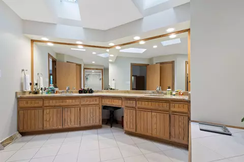8024 Killarney Aire Rd, Roscoe, IL 61073 photo 14
