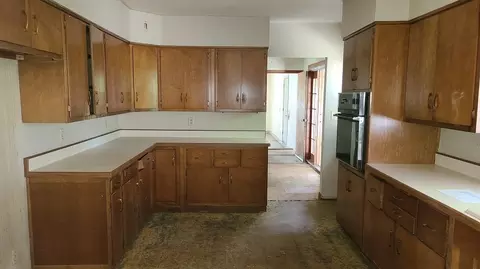 17156 Sumner Rd, Pecatonica, IL 61063 photo 4