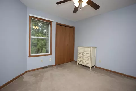 899 Brandy Bend Rd, Roscoe, IL 61073 photo 17