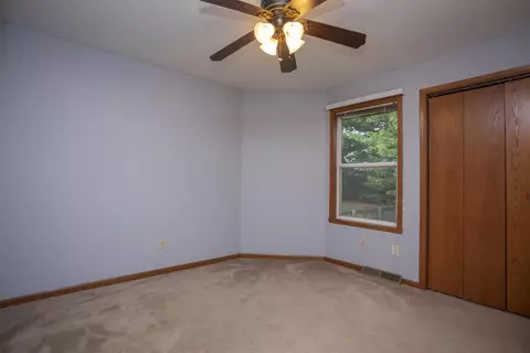 899 Brandy Bend Rd, Roscoe, IL 61073 photo 16