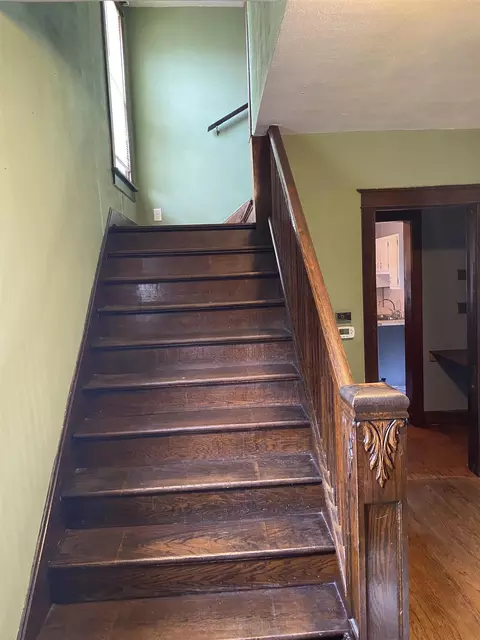 1211 S Maple Ave, Freeport, IL 61032 photo 8