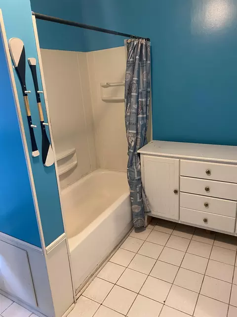 1211 S Maple Ave, Freeport, IL 61032 photo 14