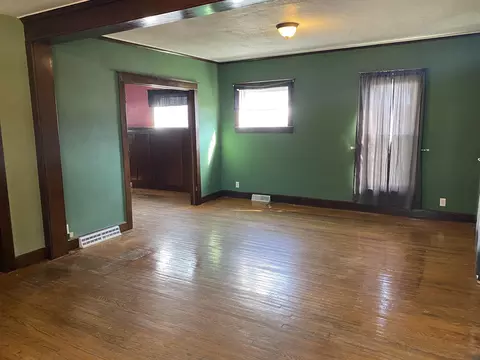 1211 S Maple Ave, Freeport, IL 61032 photo 6
