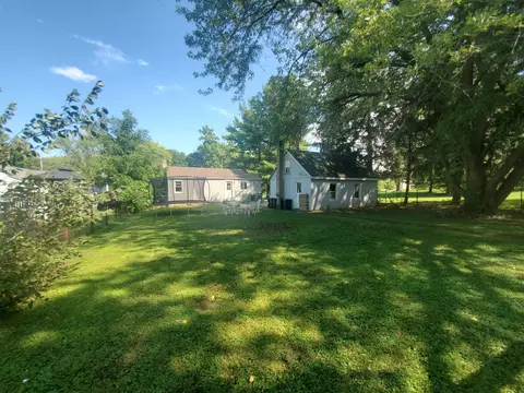 1130 Ritsher St, Beloit, WI 53511 photo 2