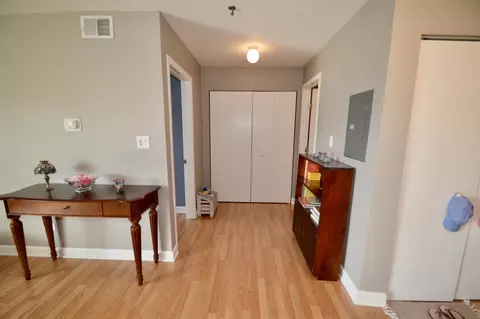 3265 Kirchoff Rd, Rolling Meadows, IL 60008 photo 7