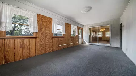130 N Maple Ave, Byron, IL 61010 photo 8
