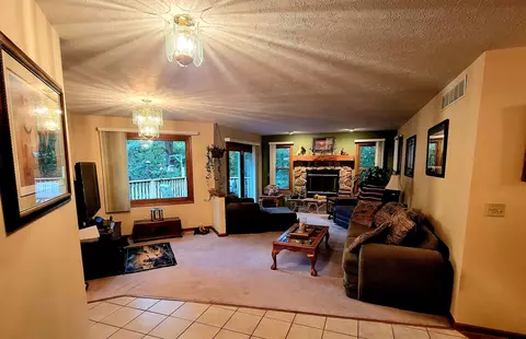 731 E Philhower Rd, Beloit, WI 53511 photo 13