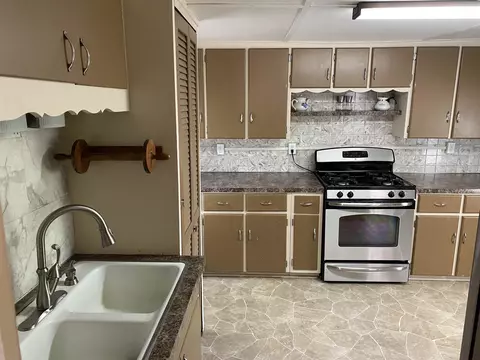 503 N Salisbury, Davis, IL 61019 photo 2
