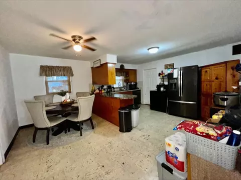 540 Hanabarger St, Lanark, IL 61046 photo 4