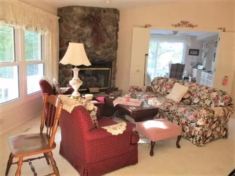 575 Baintree, Lake Summerset, IL 61019 photo 8