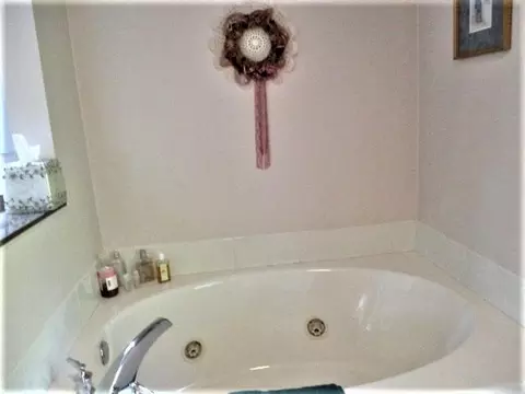 575 Baintree, Lake Summerset, IL 61019 photo 15