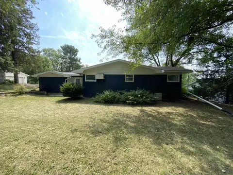 313 W Pearl St, Lanark, IL 61046 photo 6