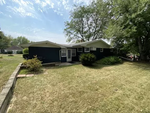 313 W Pearl St, Lanark, IL 61046 photo 7