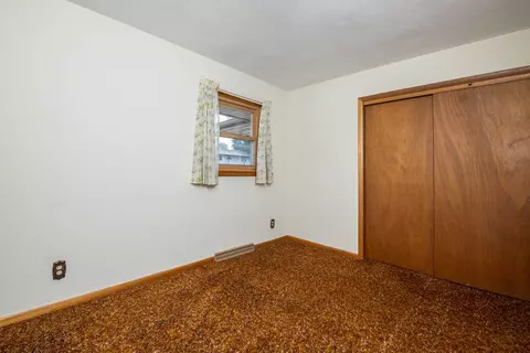 1121 Taylor St, Pecatonica, IL 61063 photo 16