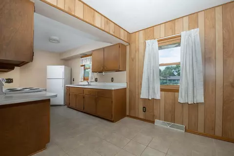 1121 Taylor St, Pecatonica, IL 61063 photo 10