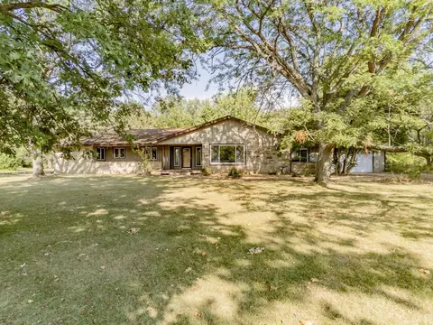 16961 Comly Rd, Pecatonica, IL 61063 photo 1