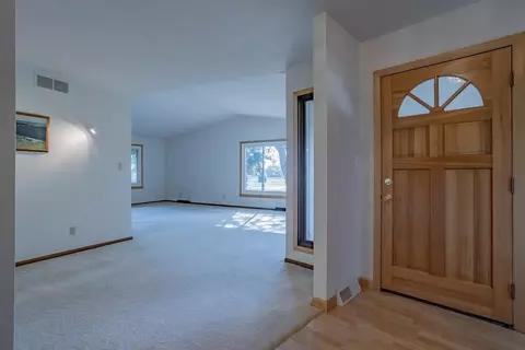 16961 Comly Rd, Pecatonica, IL 61063 photo 4