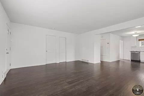 719 E 3rd St, Belvidere, IL 61008 photo 9