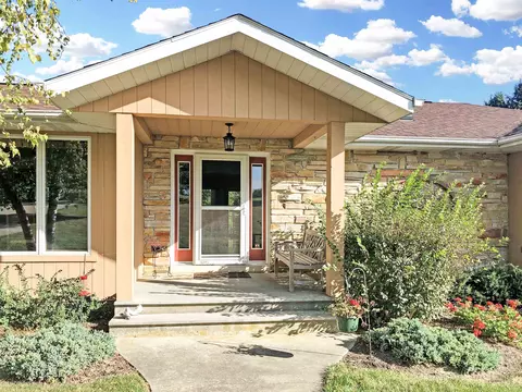 27-44 Ridgeview Dr, Lanark, IL 61046 photo 3