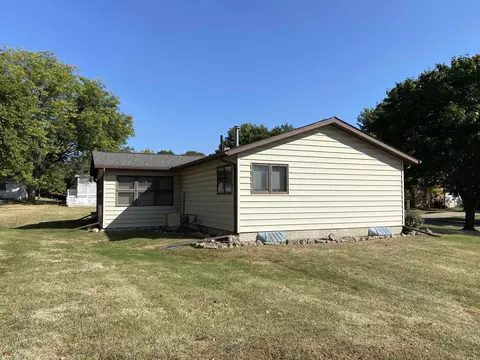 116 Nevada, Savanna, IL 61074 photo 17
