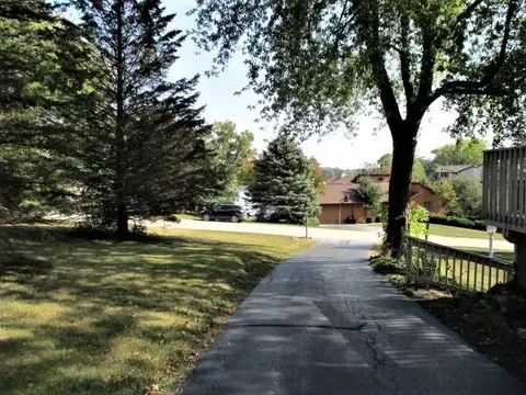 555 Baintree, Lake Summerset, IL 61019 photo 22