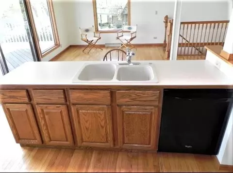 555 Baintree, Lake Summerset, IL 61019 photo 11