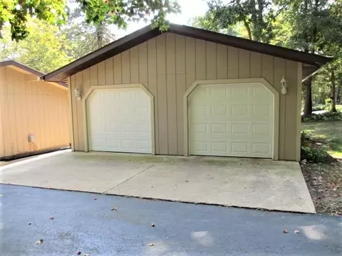 555 Baintree, Lake Summerset, IL 61019 photo 4