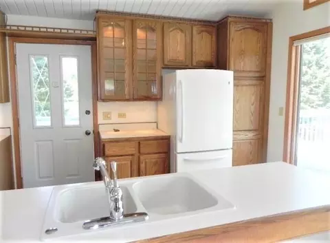 555 Baintree, Lake Summerset, IL 61019 photo 10
