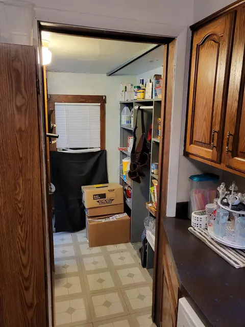 514 E Illinois, Freeport, IL 61032 photo 5