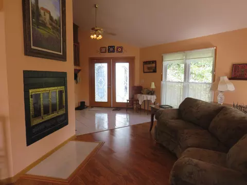 2 Champlain Ct, Galena, IL 61036 photo 8