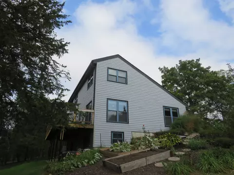 2 Champlain Ct, Galena, IL 61036 photo 2