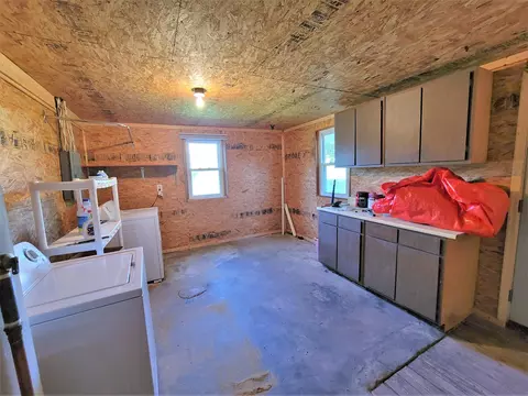 202 E Main St, Winnebago, IL 61088 photo 23
