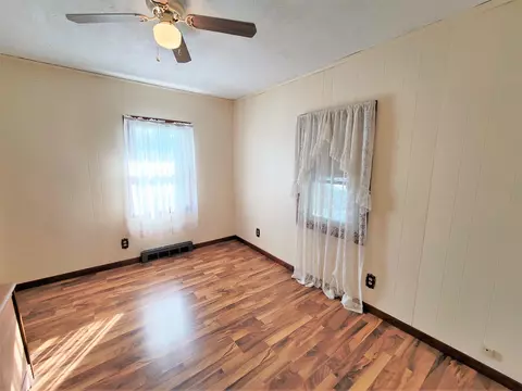 202 E Main St, Winnebago, IL 61088 photo 14