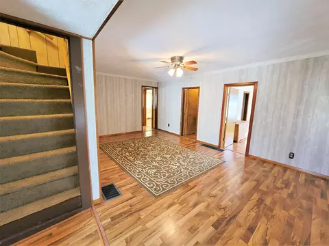 202 E Main St, Winnebago, IL 61088 photo 5