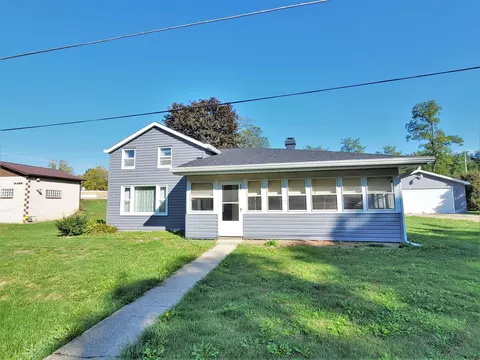 202 E Main St, Winnebago, IL 61088 photo 1