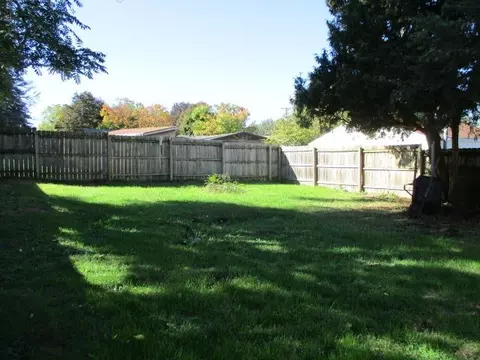 312 Marsh, Davis, IL 61019 photo 2