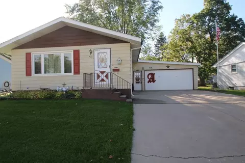 427 E 8th St, Belvidere, IL 61008 photo 4