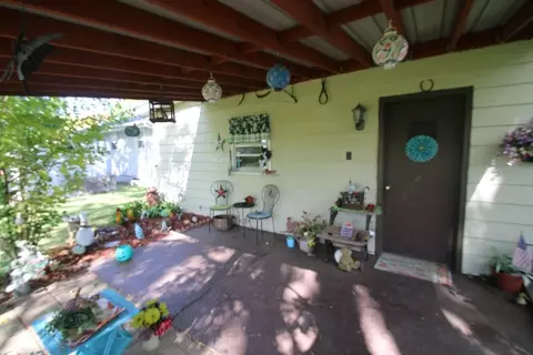 427 E 8th St, Belvidere, IL 61008 photo 12