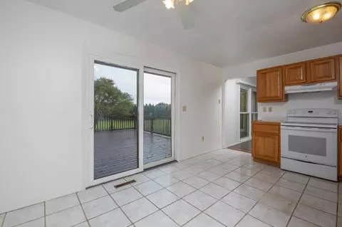 1679 Edgewood Ct, Lake Summerset, IL 61019 photo 18