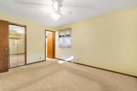 1912 Tomahawk Ct, Freeport, IL 61032 photo 17