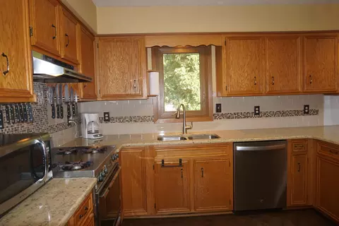 11085 Pheasant Run Ln, Roscoe, IL 61073 photo 12