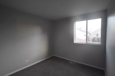 1043 Symphony, Aurora, IL 60504 photo 19